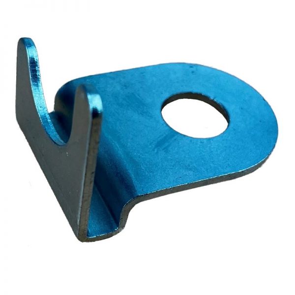 Fire hose reel nozzle retainer